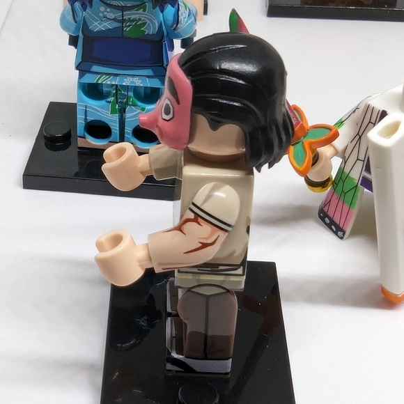 8 Minifigures- Demon Slayer Anime Building Block Toy Collectors Action Figures - Picture 15 of 16